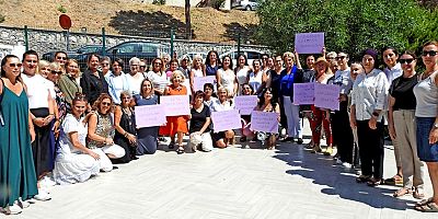 CHP Çeşme İlçe Örgütü'nde Genişletilmiş Kadın Kolları Toplantısı Gerçekleştirildi