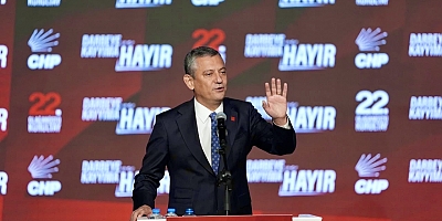 CHP’de 22. Olağanüstü Kurultay Başladı: Özgür Özel Kürsüde