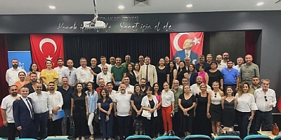 CHP İzmir’de Gündem Tüzük Kurultay’ıydı