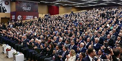 CHP’nin Yeni PM’si ve YDK’sı Belli Oldu! Özgür Özel’in Listesi Fire Vermedi…