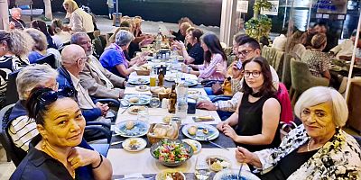 ÇYDD Çeşme Şubesi’nden “Yaza Veda” Yemeği
