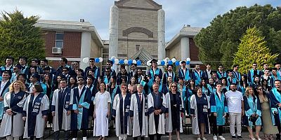 Ege Üniversitesi Çeşme Turizm Fakültesi’nde Mezuniyet Coşkusu 