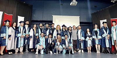 EÜ Çeşme Turizm Fakültesi’nde fakülte çatısı altında ilk mezuniyet sevinci!