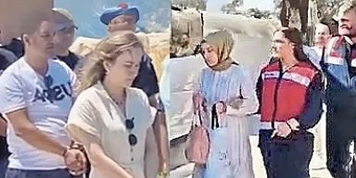 FETÖ Firarisi Kadın Çeşme’den  Kaçarken Mini Etekliydi, Savcılığa Giderken Başörtü Örtü!