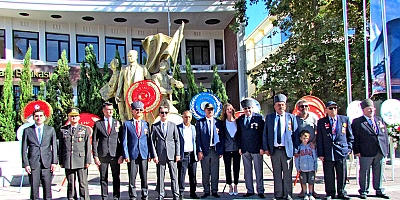 Gaziler Günü Çeşme’de Törenle Kutlandı