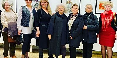 Ilıca Kültür ve Sanat Derneği Başkanı, Ressam Gülnaz Ertan Sergi Açtı.