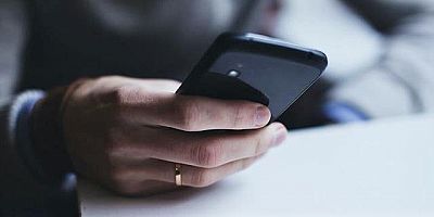İthal telefonlara “gümrük zammı” iptal edildi! 