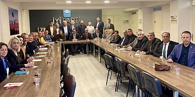 İYİ Partili Bezircilioğlu’ndan İzmir’de birlik mesajı