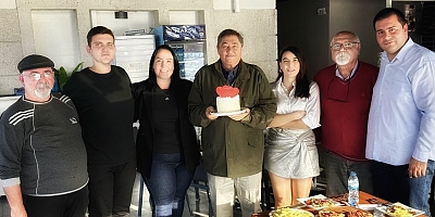 İzmir Barosu Çeşme Temsilcisi Av. Nadire Erol’dan Gazetecilere Jest