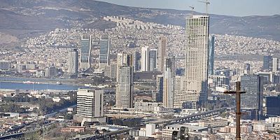 İzmir Bayraklı'daki evlerin yüzde 70'i çürük!