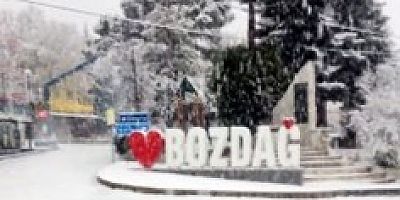 İzmir Bozdağ’da 50 araç mahsur kaldı! 