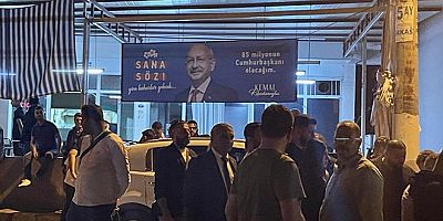 İzmir Buca’da CHP’nin afişlerinin olduğu kahveye sopalı ve taşlı saldırı!