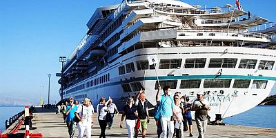 İzmir, Çeşme ve Kuşadası’nda Kruvaziyer Yolcu Sayısı 1 Milyona Yaklaştı