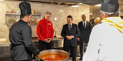 İzmir’de Bir İlk: Denetimli Serbestlik Yükümlüleri Aşçı Oluyor