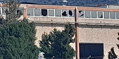 İzmir'de boya fabrikasında patlama: 5 yaralı