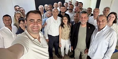 İzmir’de İlçe Başkanlarından Çağatay Güç’e Destek
