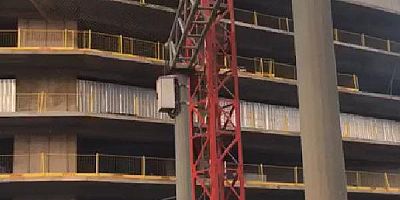 İzmir'de vinç devrildi 5 ölü!