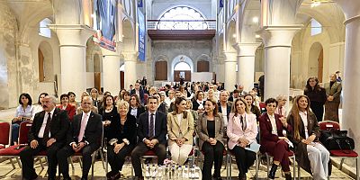 İzmir İş Dünyası Temsilcilerinden Çeşme’de Meme Kanseri Farkındalık Etkinliği