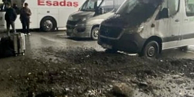 İzmir Otogarı’nda tavan çöktü!