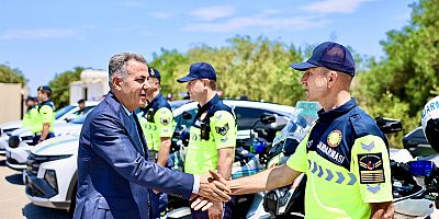 İzmir Valisi Dr. Süleyman Elban’dan Çeşme gişelerinde bayram denetimi!