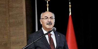 İzmir Valisi Köşger,  8 okulun riskli olduğunu ve tahliye edileceğini duyurdu.