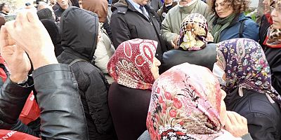 Karaburun’da halk RES’e rest çekti!
