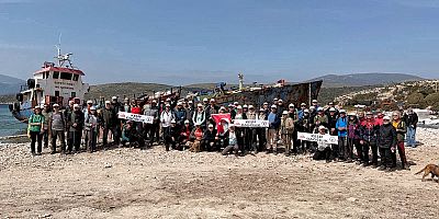 Keşif Dağcılık Kulübü’nden Demircili Koyu’nda hurda gemi protestosu