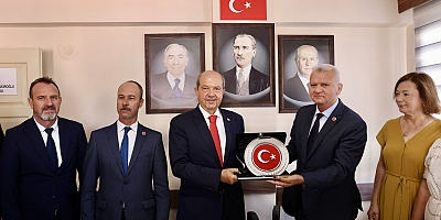 KKTC 5. Cumhurbaşkanı Ersin Tatar’dan MHP Çeşme İlçe Teşkilatı’na Ziyaret