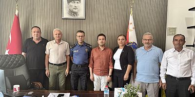 MHP Çeşme İlçe Teşkilatı’ndan Emniyet Müdürü Kenar’a Hayırlı Olsun Ziyareti