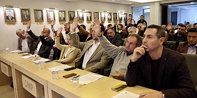 MHP Grubu Port Alaçatı ve Ilıca Benzin İstasyonu’nu Çeşme Belediyesi Meclis Gündemine Taşıdı