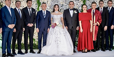  Özgür Özel, Narlıdere Belediye Başkanı Erman Uzun’un Nikah Şahitliğini Yaptı