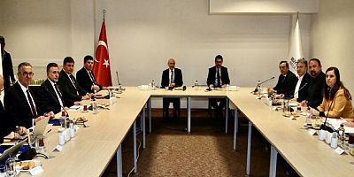 Soyer ilçe belediye başkanlarıyla buluştu