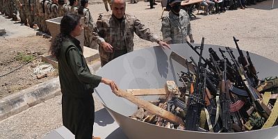 Terör Örgütü PKK Silah Bıraktı