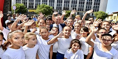 Tunç Soyer; “Yeniden baharlar gelecek”