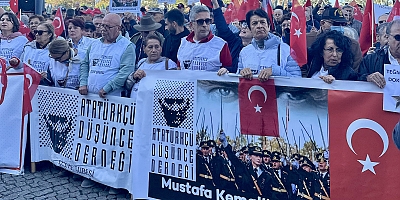 Türkiye Genelinde Emekli Askerlerden Teğmenlere Destek!