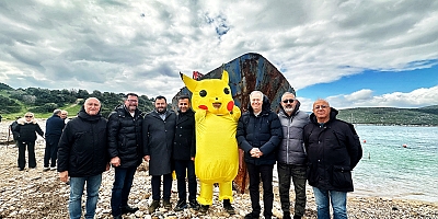 Urla’da Hurda Gemi ve Yat Limanı Projesine “Pikachu”lu Protesto