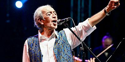 Usta Sanatçı Edip Akbayram Hayatını Kaybetti