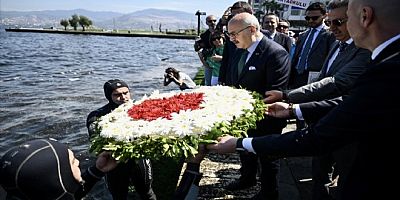 Vali Köşger; “ İzmirliler olarak denizi çok temiz tutamadık”