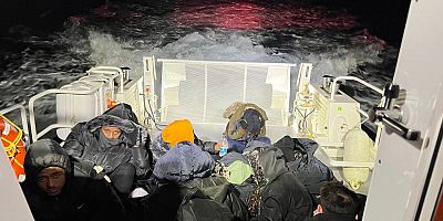 Yunanistan unsurlarınca geri itilen 19 düzensiz göçmen kurtarıldı