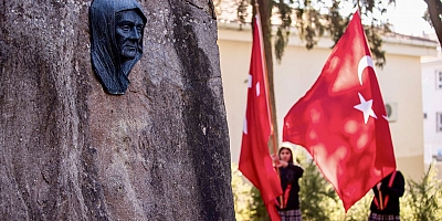 Zübeyde Hanım, vefatının 101'inci yılında mezarı başında anıldı