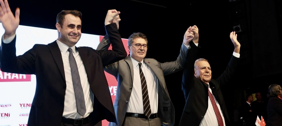 YENİ Parti İzmir’de Ön Seçim Heyecanı: Güç ve Kocaoğlu Sandık Başında!